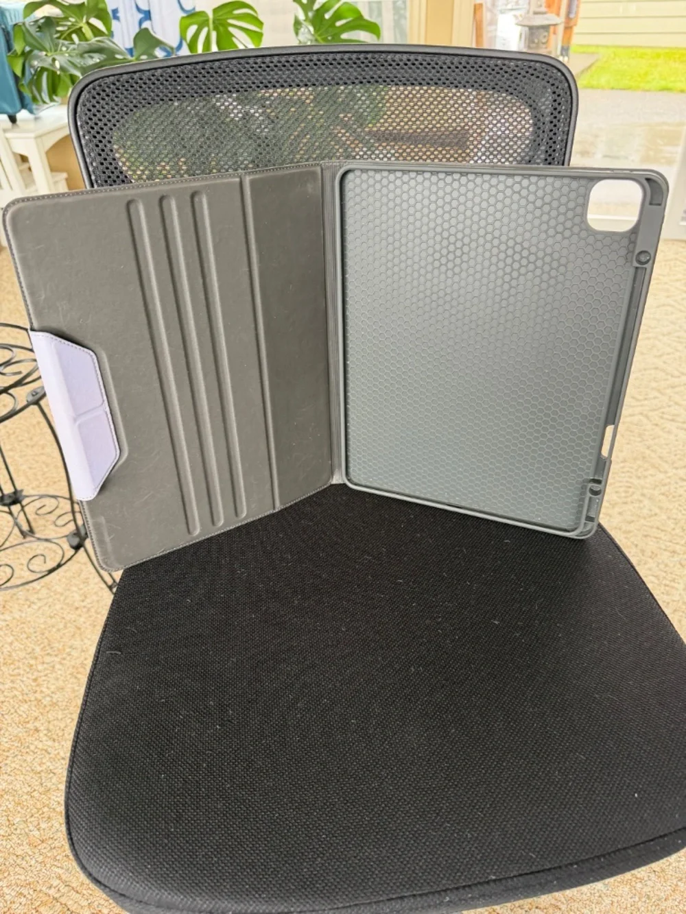 Case for iPad Pro 12.9 2022 6th/5th/4th/3rd Generation 2021 2020 2018 Shockproof